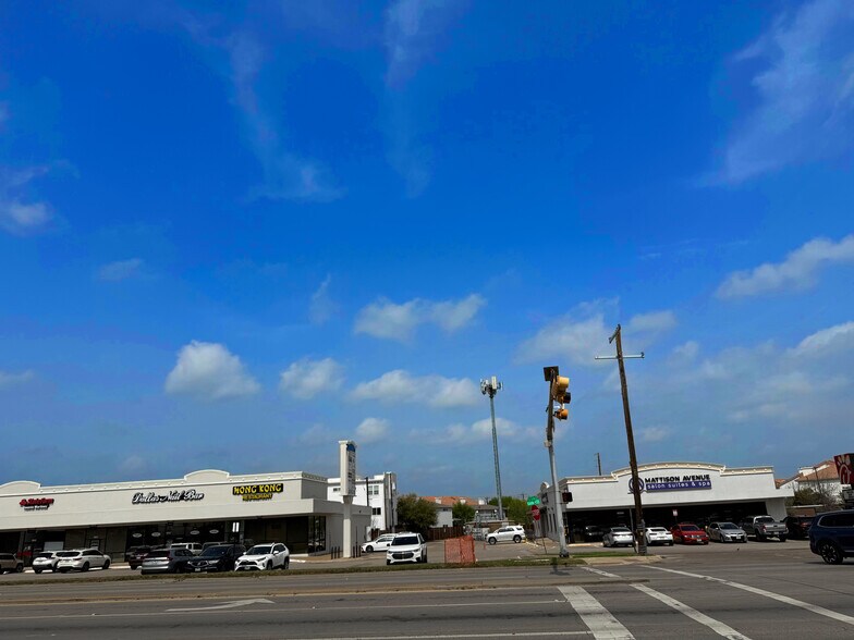 9003-9055 Garland Rd, Dallas, TX à louer - Photo de l’immeuble – Image 3 sur 3