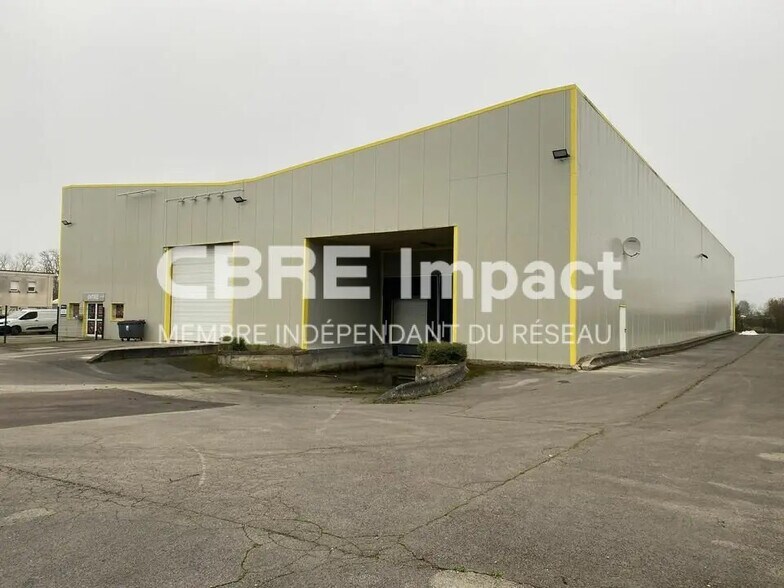 Local d’activités dans Couternon à louer - Photo de l’immeuble – Image 1 sur 14