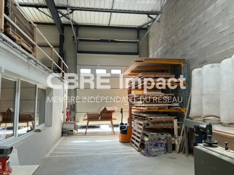 Local d’activités dans Cernay-lès-Reims à louer Photo intérieure– Image 1 sur 11