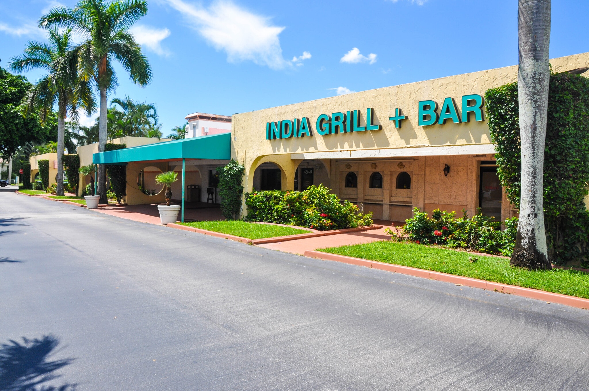 650 Royal Palm Beach Blvd, Royal Palm Beach, FL à louer Photo de l’immeuble– Image 1 sur 2
