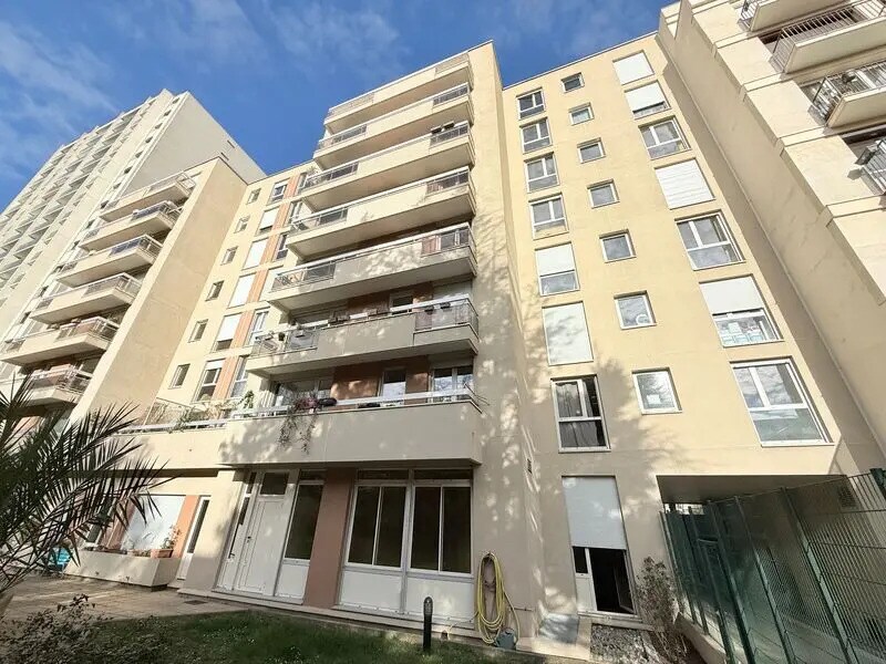 Bureau dans Paris à louer Photo de l’immeuble– Image 1 sur 9