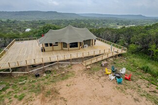 Plus de détails pour 8209 County Road 340, Burnet, TX - Hôtellerie à vendre