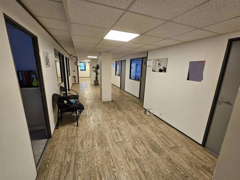 Bureau dans Créteil à vendre - Photo intérieure – Image 1 sur 18