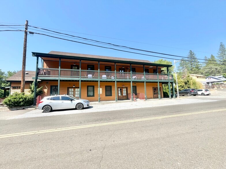 2021 Smith Flat Rd, Placerville, CA à vendre - Photo de l’immeuble – Image 3 sur 36