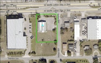 Plus de détails pour 3696 Dr Martin Luther King Jr Blvd, Fort Myers, FL - Local d'activités à louer