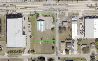 Plus de détails pour 3696 Dr Martin Luther King Jr Blvd, Fort Myers, FL - Local d'activités à louer