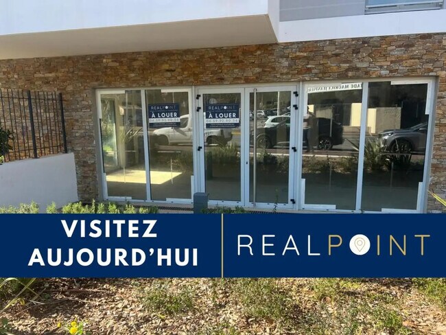 Plus de détails pour Local commercial à louer