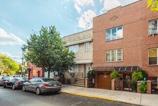 Plus de détails pour 909 Lorimer St, Brooklyn, NY - Logement à vendre
