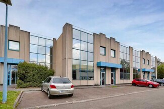 Plus de détails pour 16/28 Rue Panicale, La Verrière - Bureau, Local d'activités à louer