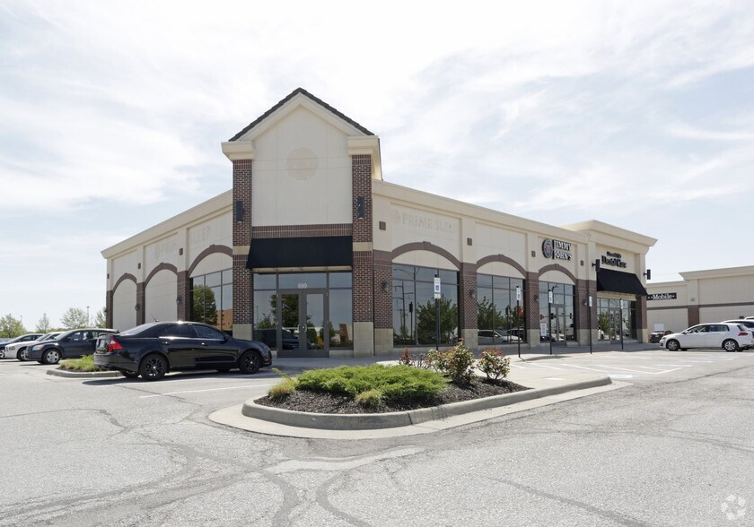 670-699 NW Blue Pky, Lee's Summit, MO à louer - Photo de l’immeuble – Image 2 sur 6