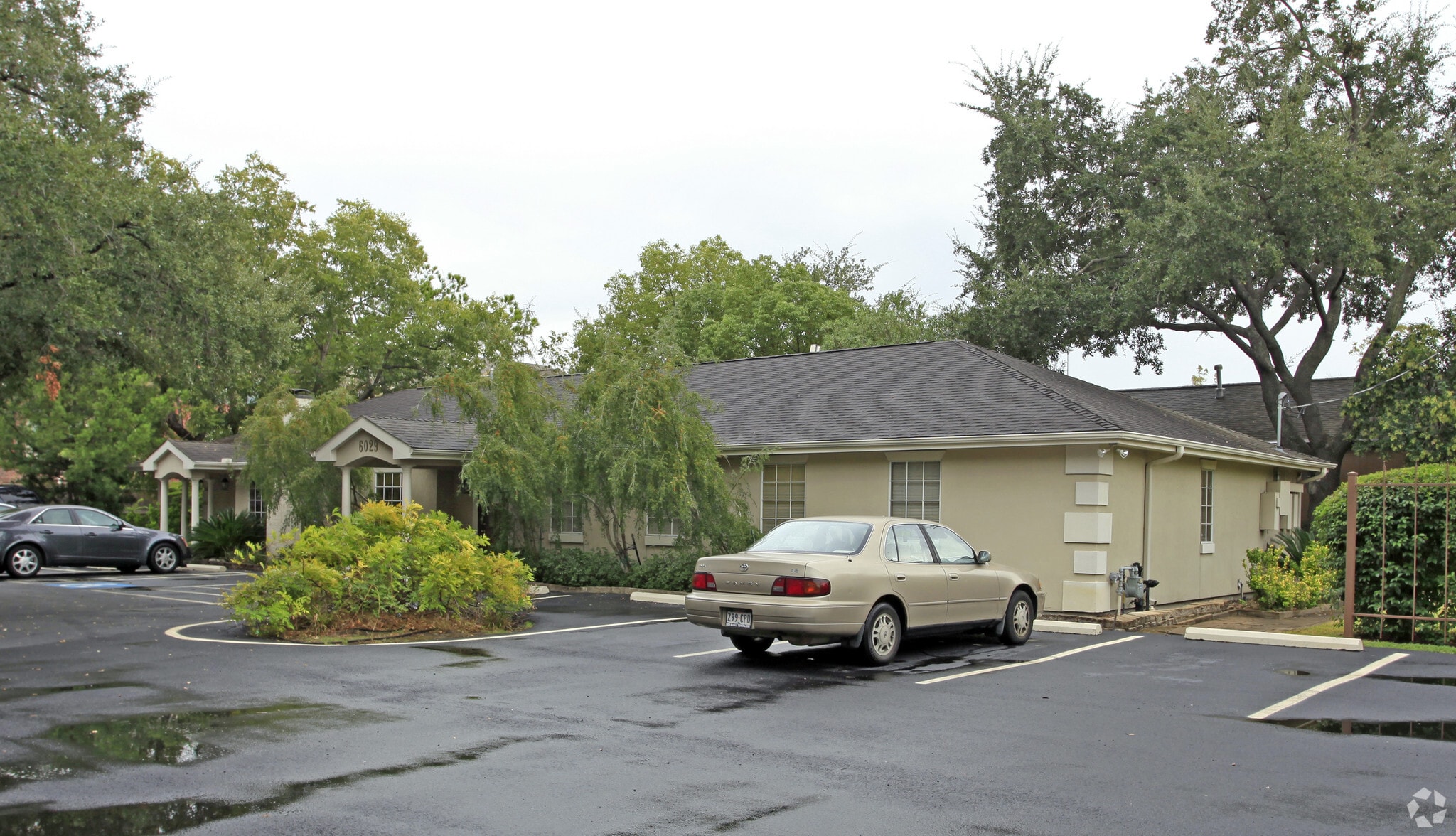 6029 Skyline Dr, Houston, TX à vendre Photo principale– Image 1 sur 7