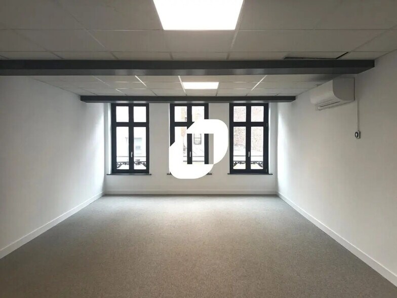 Bureau dans Lille à louer - Photo de l’immeuble – Image 2 sur 7