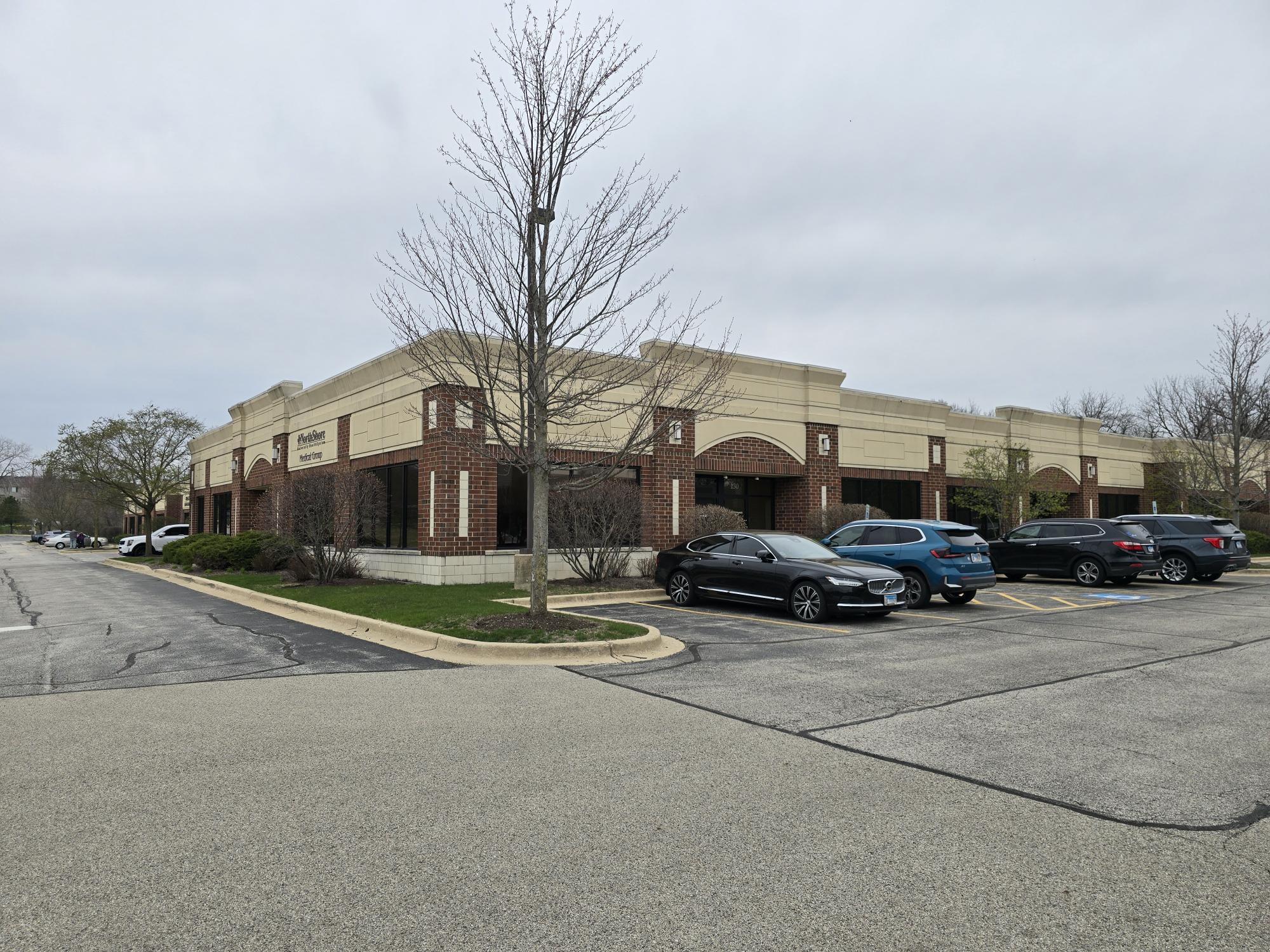 731 S Route 21, Gurnee, IL à vendre Photo de l’immeuble– Image 1 sur 38