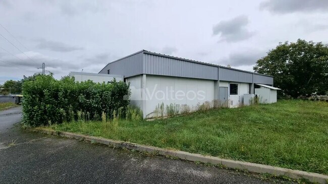 Plus de détails pour 2 Allée Des Vignes, Carbonne - Local d’activités à vendre