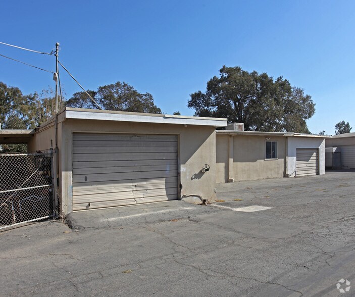 8996 Fruitridge Rd, Sacramento, CA à louer - Photo de l’immeuble – Image 2 sur 3