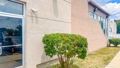 8015-8021 Frankford Ave, Philadelphia, PA à louer Photo de l’immeuble– Image 1 sur 1