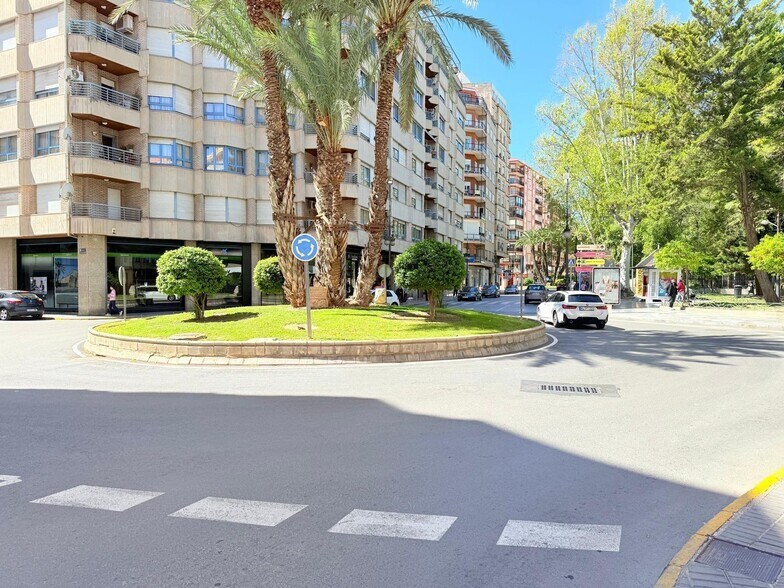 Bureau dans Orihuela, Alicante à vendre - Photo de l’immeuble – Image 2 sur 12