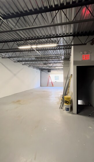 Plus de détails pour 238 24th st, Brooklyn, NY - Local d'activités à louer