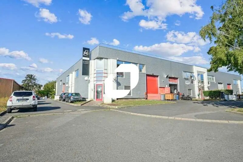 Bureau dans Nozay à louer Photo de l’immeuble– Image 1 sur 15