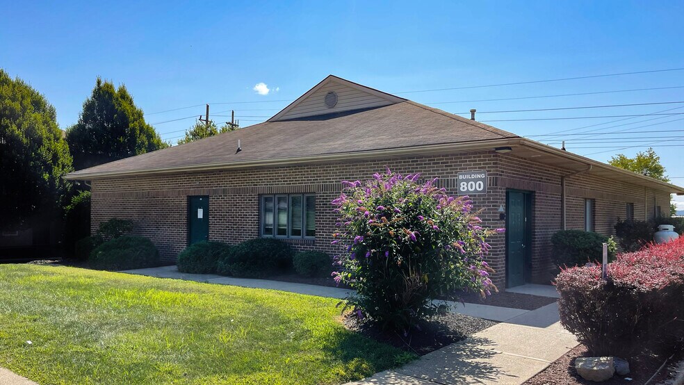 800 Coventry Dr, Phillipsburg, NJ à vendre - Photo de l’immeuble – Image 3 sur 12