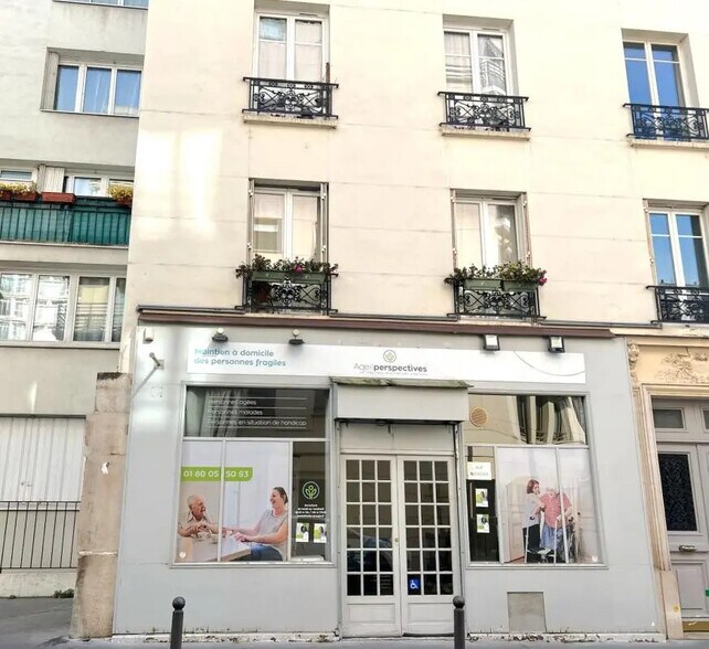 Local commercial dans Paris à louer - Photo de l’immeuble – Image 3 sur 6