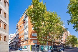 Plus de détails pour Calle De La Infanta Mercedes, 39, Madrid - Logement à vendre