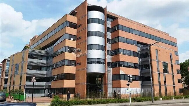 Plus de détails pour Bureau à louer