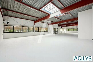 Plus de détails pour Local d'activités à louer