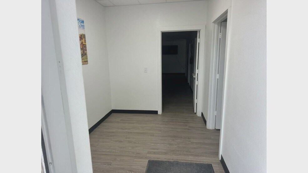 2129 Phoenix Dr, Beaumont, TX à louer - Vidéo sur l’annonce professionnelle – Image 2 sur 6