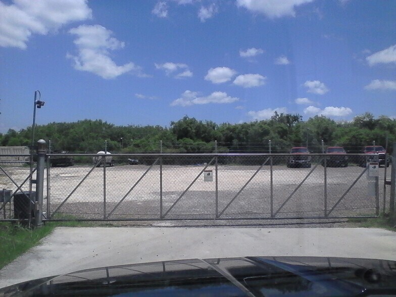 I-37 Frontage Rd, Corpus Christi, TX à louer - Photo de l’immeuble – Image 2 sur 4