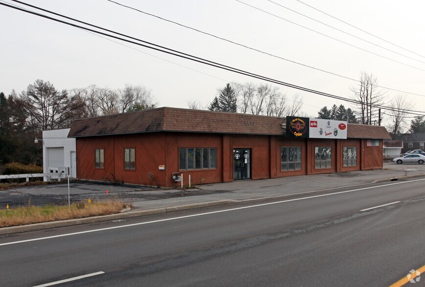 380 Oriskany Blvd, Whitesboro, NY à louer - Photo de l’immeuble – Image 2 sur 7