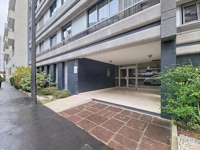 Plus de détails pour Bureau à vendre