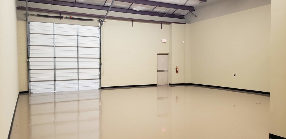 18847 Redland Rd, San Antonio, TX à louer - Photo intérieure – Image 3 sur 12