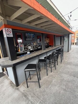 Plus de détails pour 609-625 W Western Ave, Muskegon, MI - Local commercial à vendre