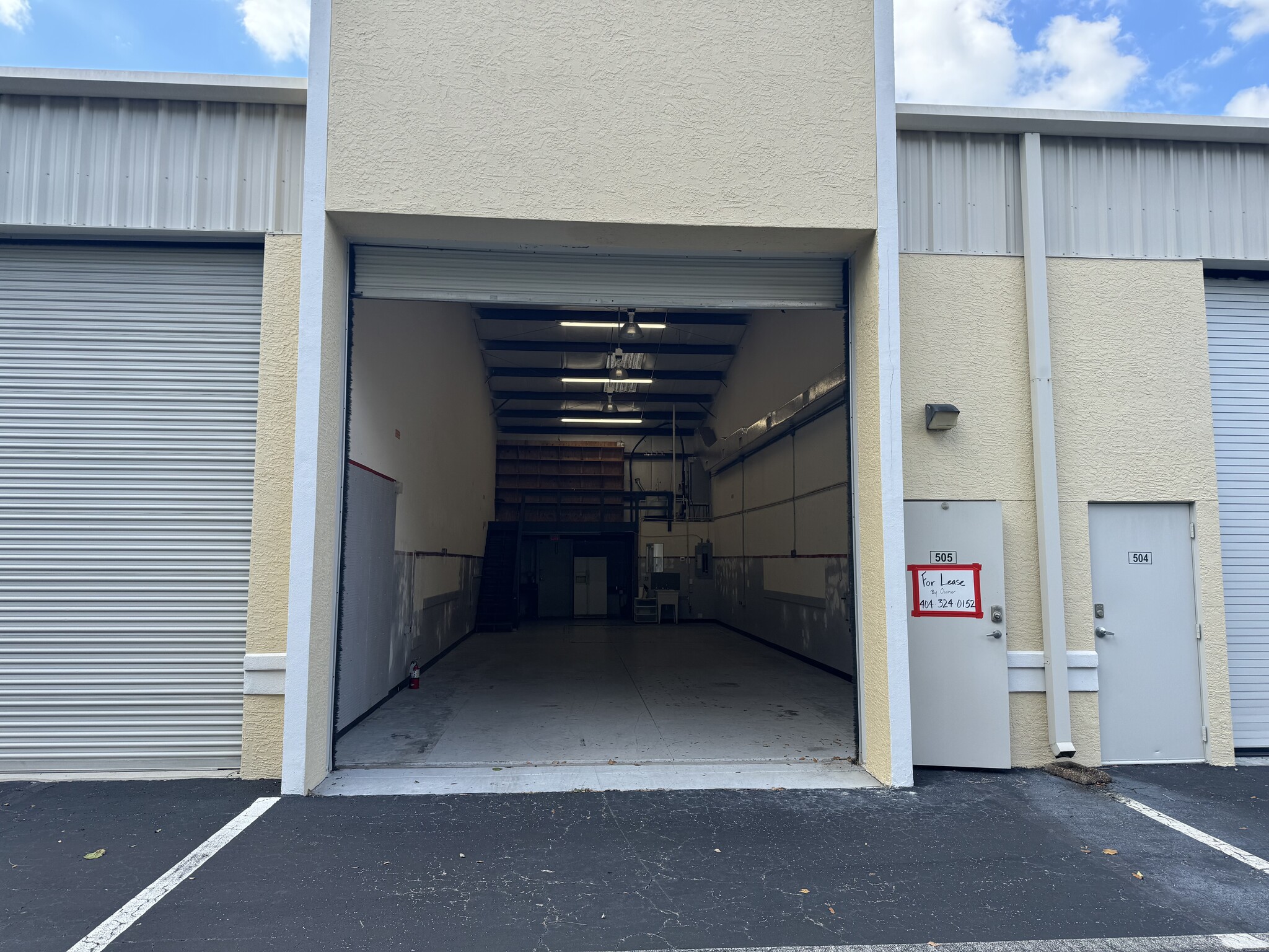 4776 Radio Rd, Naples, FL à louer Photo intérieure– Image 1 sur 4