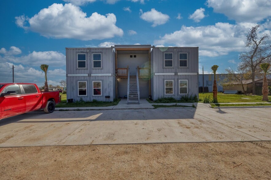 2626 Ave C, Ingleside, TX à vendre - Photo de l’immeuble – Image 2 sur 27