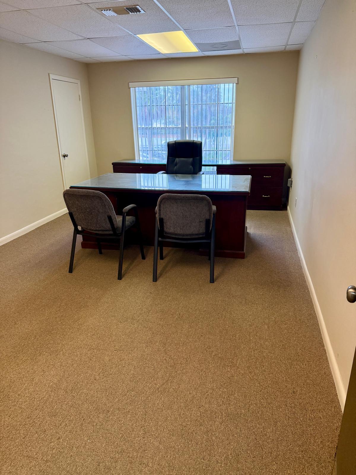 745-749 US Highway 1, North Palm Beach, FL à vendre Photo intérieure– Image 1 sur 4