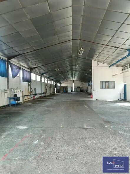Industriel/Logistique dans Sainte-Bazeille à louer - Photo intérieure – Image 2 sur 6