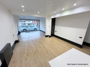 283-283A Middleton Rd, Manchester à louer Photo intérieure– Image 2 sur 11