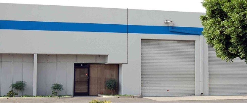 236 S 8th Ave, City Of Industry, CA à louer - Photo de l’immeuble – Image 3 sur 7