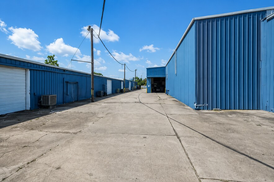 1490 Fourth St, Westwego, LA à vendre - Photo de l’immeuble – Image 3 sur 6