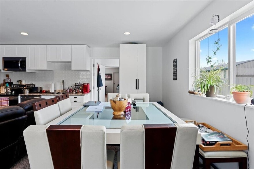 7663 Industrial Way, Agassiz, BC à vendre - Photo intérieure – Image 2 sur 8