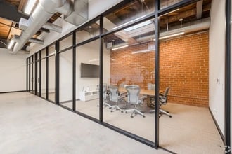 12820 Panama St, Los Angeles, CA à louer Photo intérieure– Image 2 sur 11