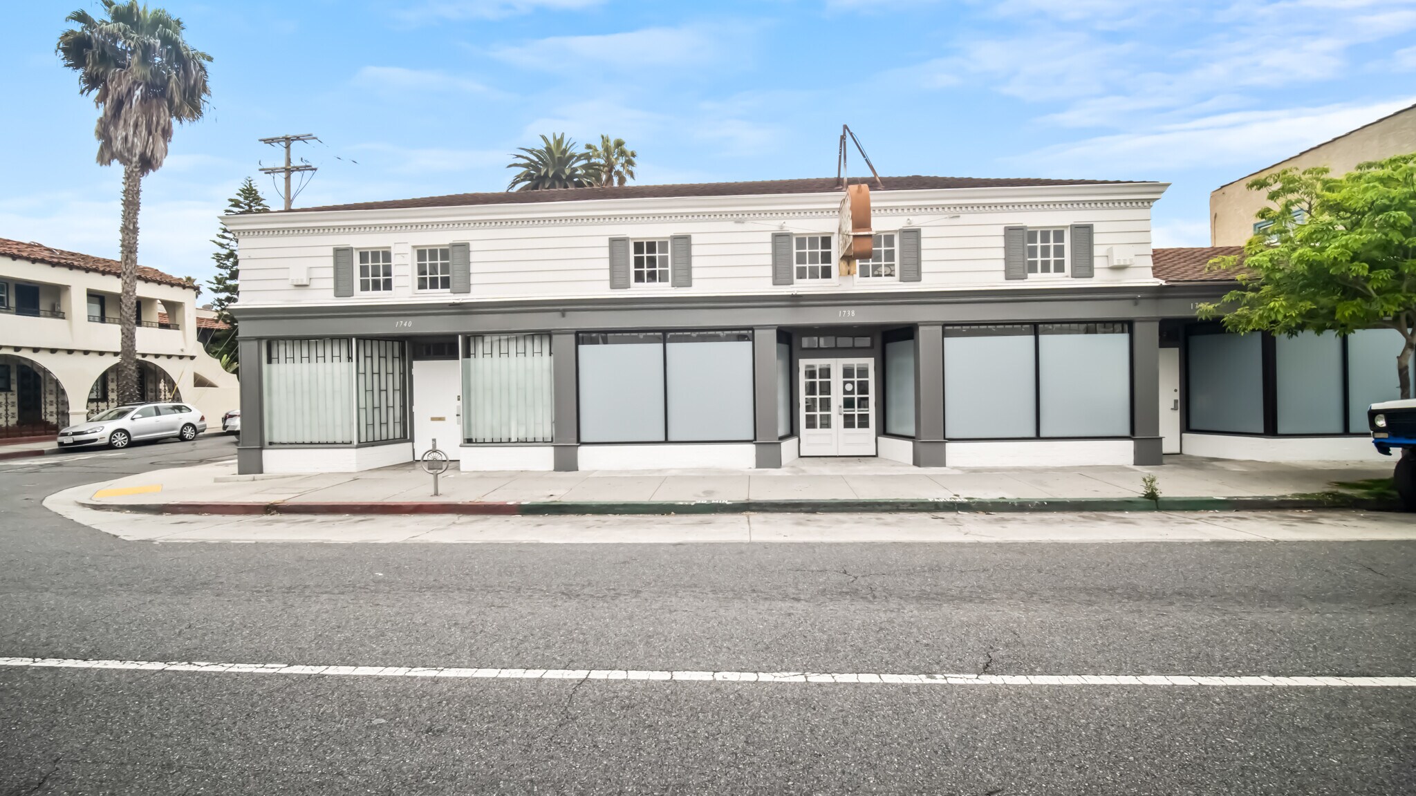 1736-1738 E 7th St, Long Beach, CA à vendre Photo de l’immeuble– Image 1 sur 21