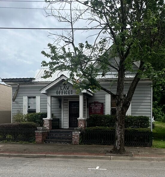 5381 1st Ave N, Birmingham, AL à vendre - Photo principale – Image 1 sur 10