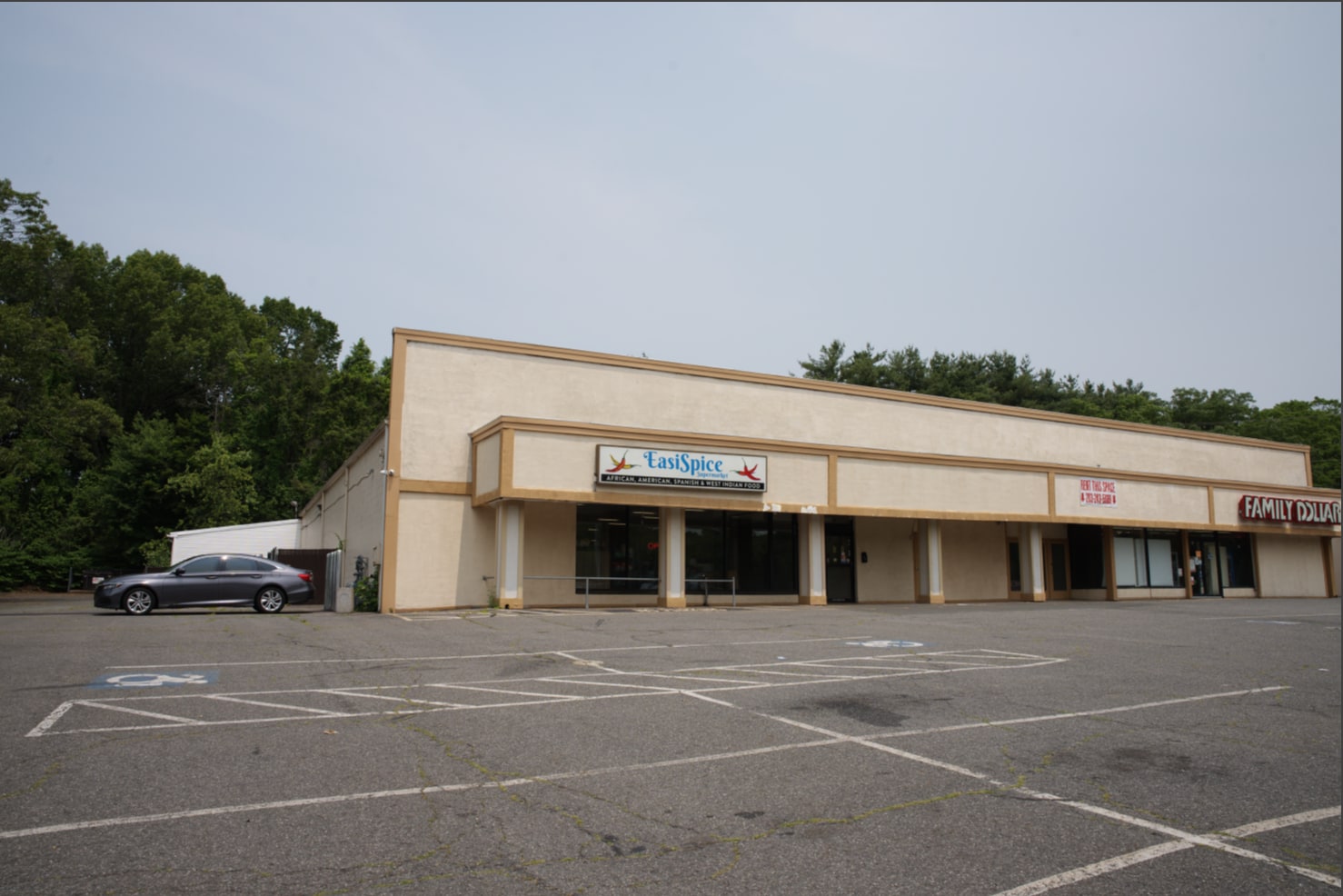 1160-1164 Burnside Ave, East Hartford, CT à louer Photo de l’immeuble– Image 1 sur 24