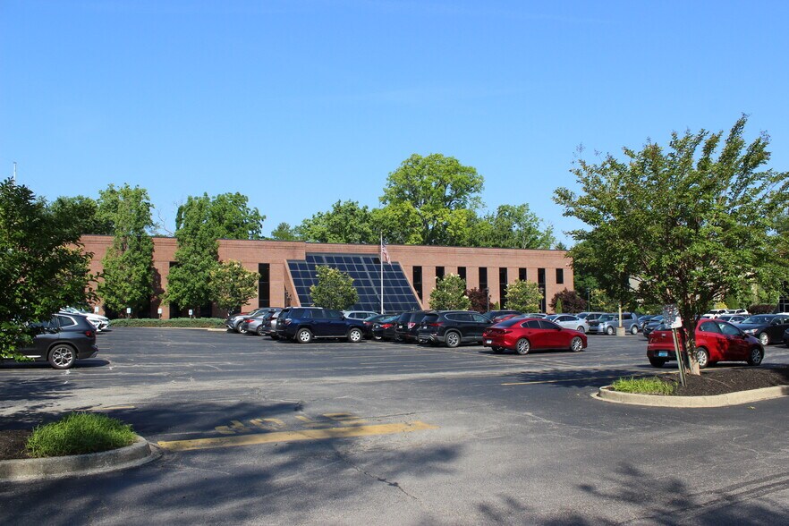9911 Shelbyville Rd, Louisville, KY à vendre - Photo de l’immeuble – Image 3 sur 65