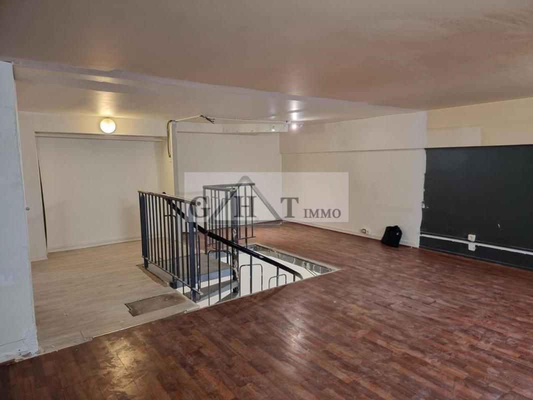 Bureau dans Les Pavillons-sous-Bois à vendre Photo intérieure– Image 1 sur 3