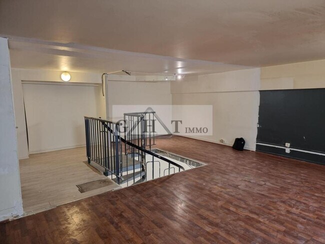 Plus de détails pour Bureau à vendre