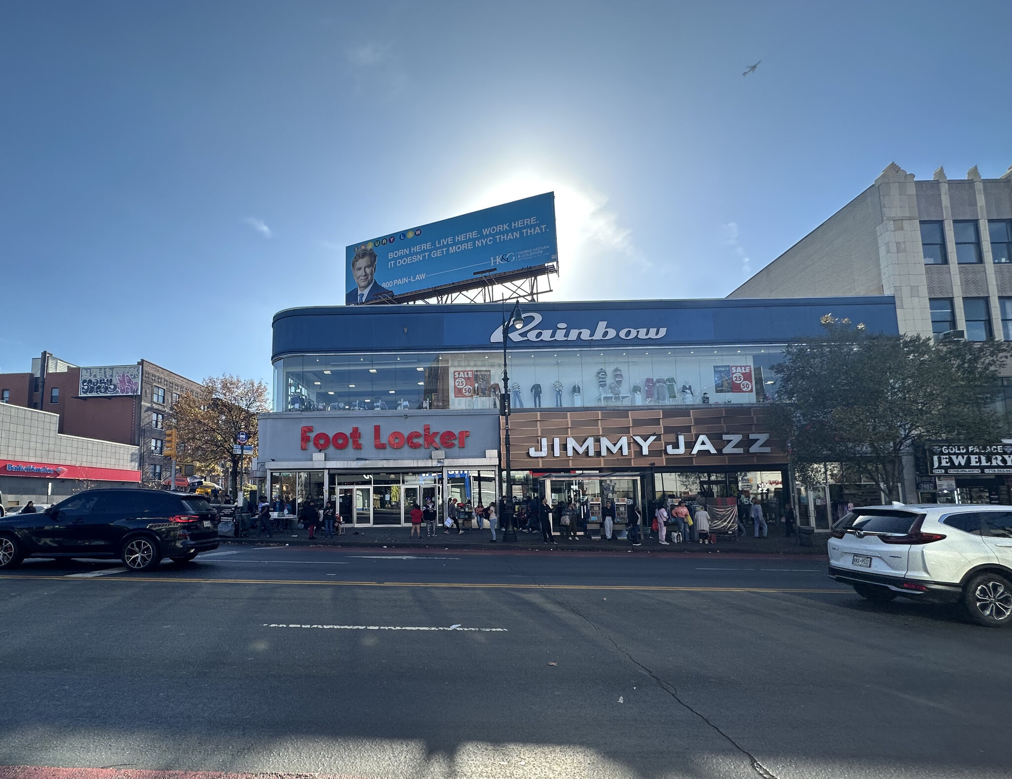 222-226 E Fordham Rd, Bronx, NY à louer Photo de l’immeuble– Image 1 sur 4